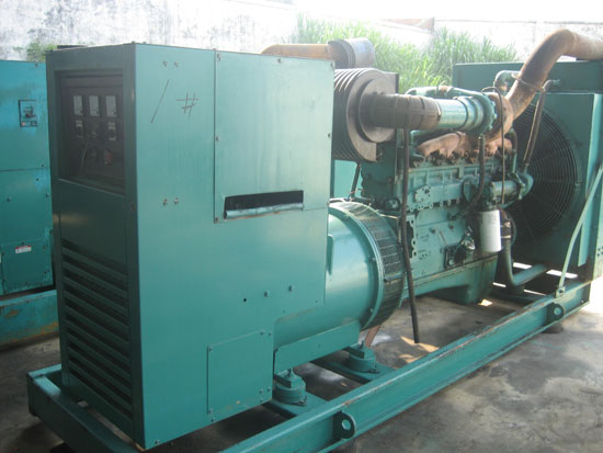 龙山租赁发电机- 发电机碳刷磨损的原因是什么