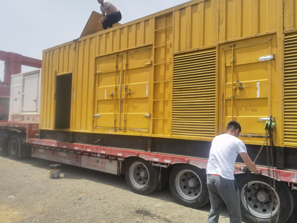 龙山除了负载情况和发动机维护，还有哪些因素会影响 200kw 柴油发电机的油耗？