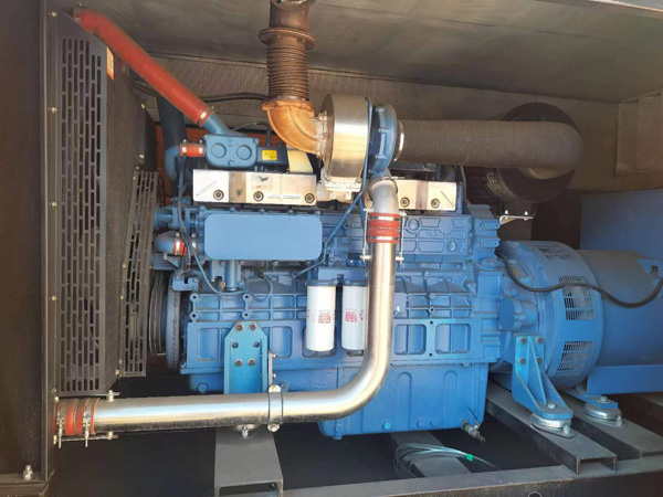 龙山柴油发电机组一般有几种电压输出？