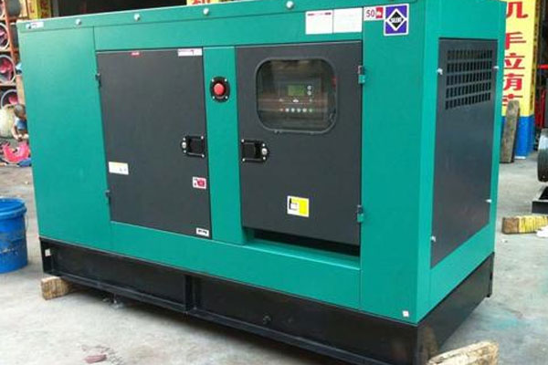 龙山如何检查机油的使用时间？