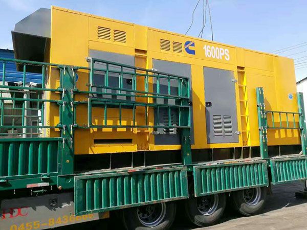 龙山测量水冷式机油散热器密封件尺寸时的注意事项有哪些？